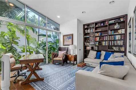 591 N Mashta Drive Key Biscayne FL 33149