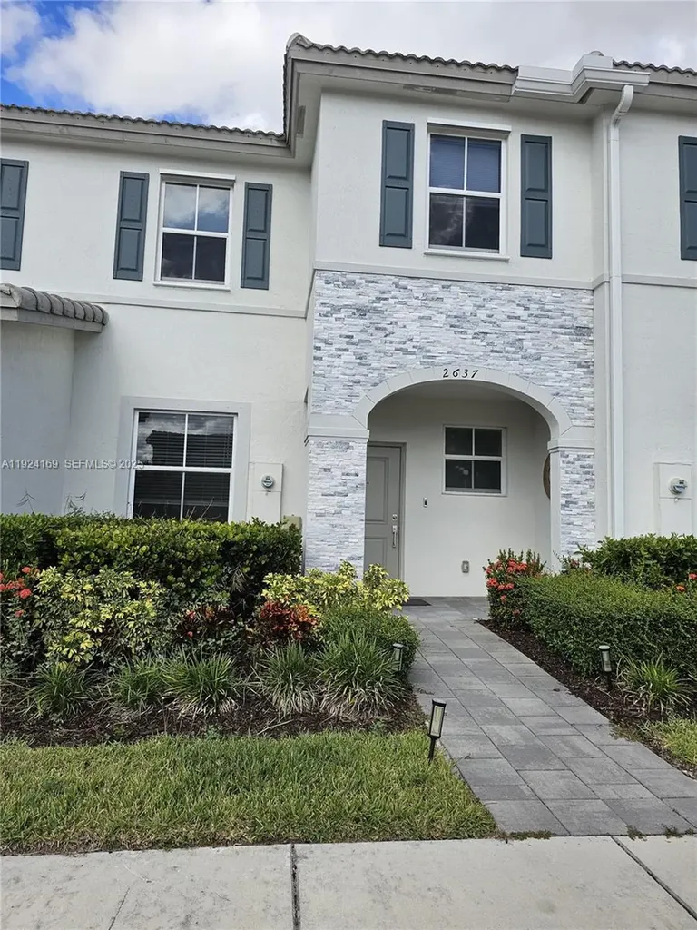 2637 SE 17th Street Homestead FL 33035