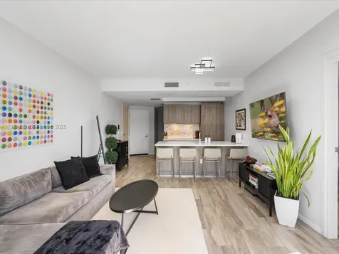 801 S Miami Avenue Miami FL 33130