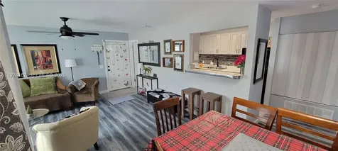 13285 Arbor Pointe Circle Tampa FL 33617