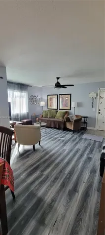 13285 Arbor Pointe Circle Tampa FL 33617