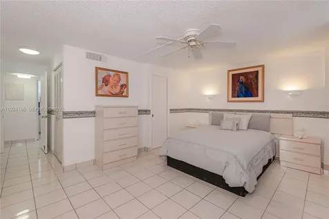 401 SE 3rd Street Dania Beach FL 33004