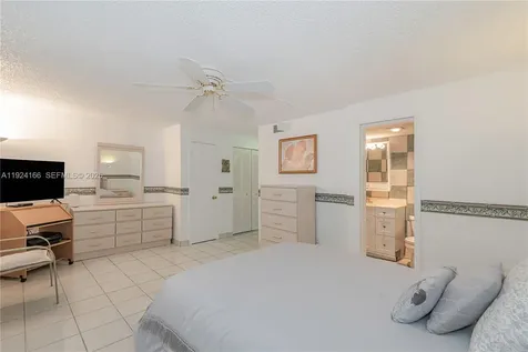 401 SE 3rd Street Dania Beach FL 33004