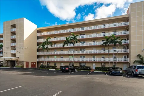 401 SE 3rd Street Dania Beach FL 33004
