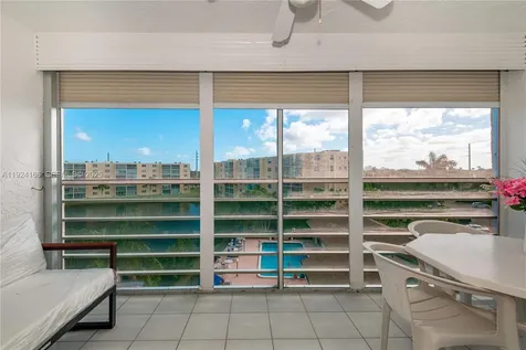 401 SE 3rd Street Dania Beach FL 33004