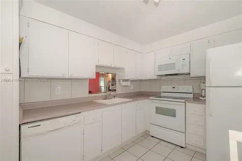 401 SE 3rd Street Dania Beach FL 33004