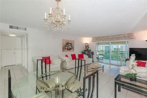 401 SE 3rd Street Dania Beach FL 33004