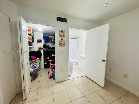 1260 SE 31st Court Homestead FL 33035