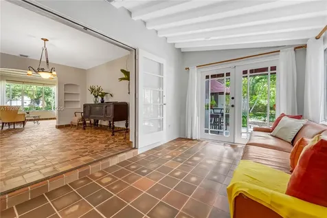 492 NE 55th Street Miami FL 33137