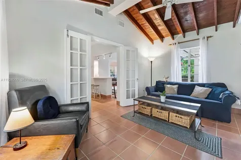 492 NE 55th Street Miami FL 33137