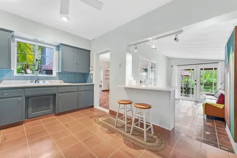 492 NE 55th Street Miami FL 33137