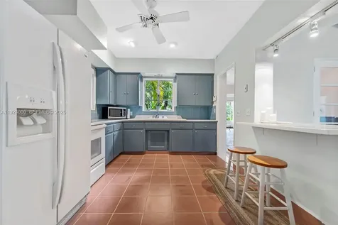 492 NE 55th Street Miami FL 33137