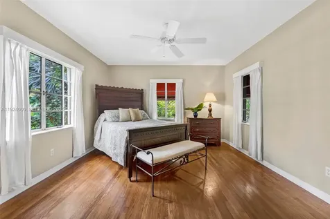 492 NE 55th Street Miami FL 33137