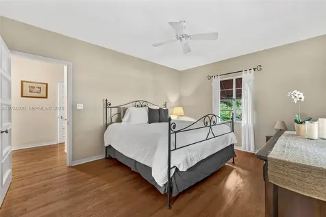 492 NE 55th Street Miami FL 33137
