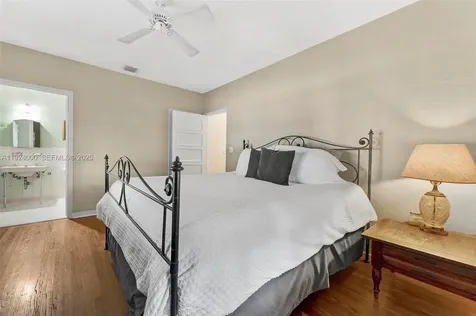 492 NE 55th Street Miami FL 33137