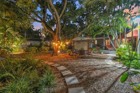 492 NE 55th Street Miami FL 33137