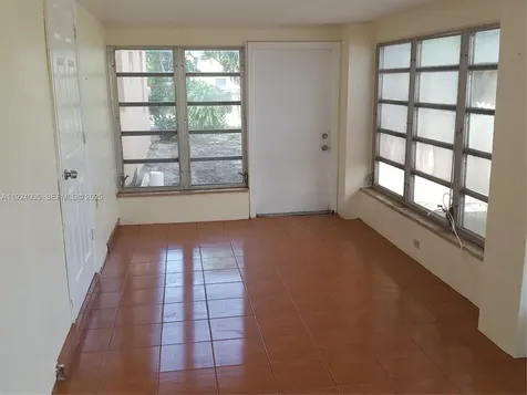1870 NE 179th Street North Miami Beach FL 33162