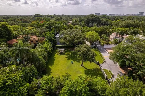 3400 S Moorings Way Coconut Grove FL 33133