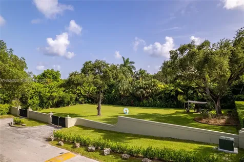 3400 S Moorings Way Coconut Grove FL 33133
