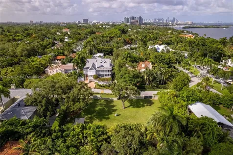 3400 S Moorings Way Coconut Grove FL 33133