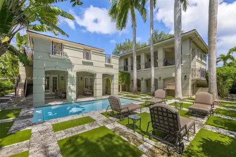 3460 S Moorings Way Miami FL 33133