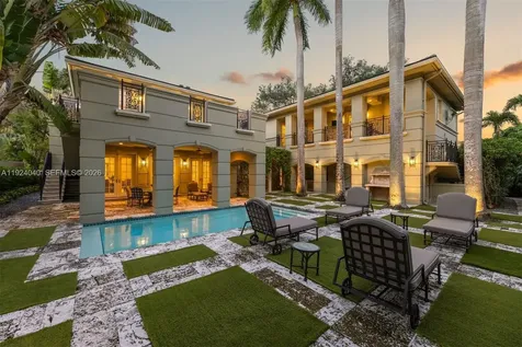 3460 S Moorings Way Miami FL 33133