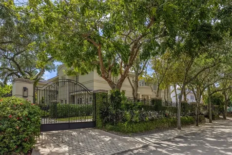 3460 S Moorings Way Miami FL 33133