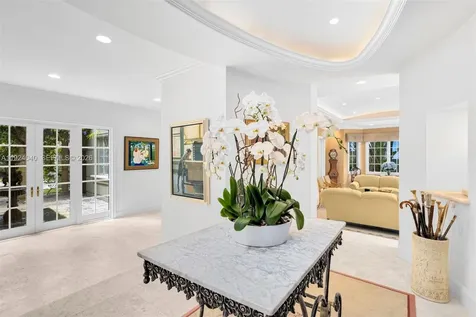3460 S Moorings Way Miami FL 33133