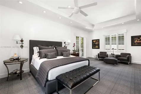 3460 S Moorings Way Miami FL 33133