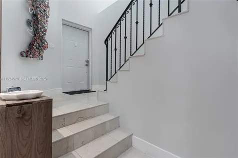18460 NE 30th Avenue Aventura FL 33160