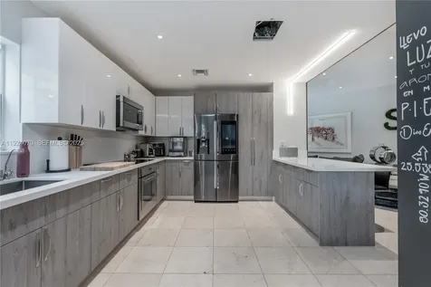 18460 NE 30th Avenue Aventura FL 33160