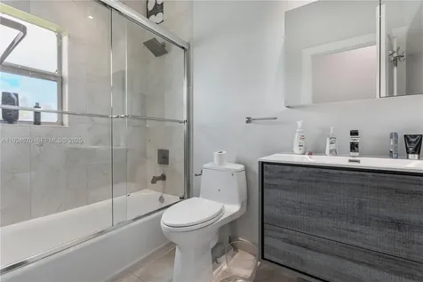 18460 NE 30th Avenue Aventura FL 33160