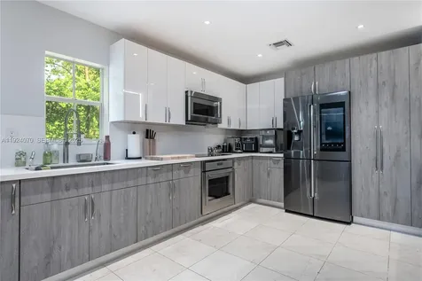 18460 NE 30th Avenue Aventura FL 33160