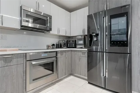 18460 NE 30th Avenue Aventura FL 33160