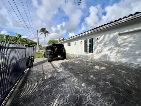1558 Sevilla Avenue Coral Gables FL 33134
