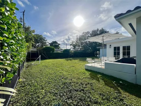 1558 Sevilla Avenue Coral Gables FL 33134