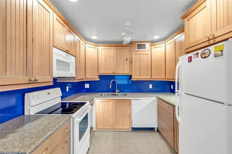 145 Grantham C Deerfield Beach FL 33442