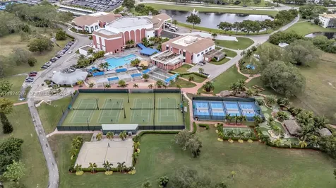 145 Grantham C Deerfield Beach FL 33442