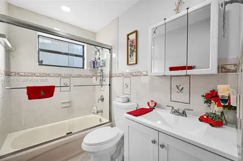 31 NW 133rd Place Miami FL 33182
