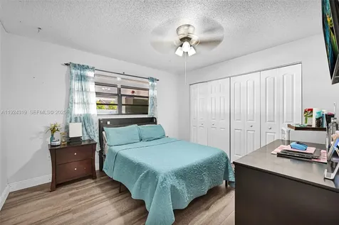 31 NW 133rd Place Miami FL 33182