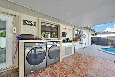 31 NW 133rd Place Miami FL 33182