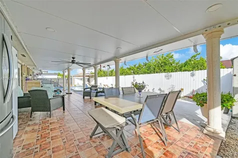 31 NW 133rd Place Miami FL 33182