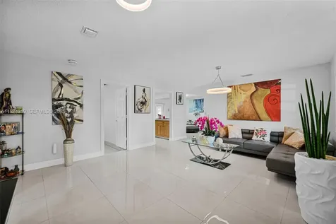 31 NW 133rd Place Miami FL 33182