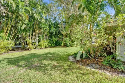 9 S Lakeshore Drive Hypoluxo FL 33462