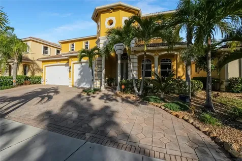 20615 SW 89th Avenue Cutler Bay FL 33189