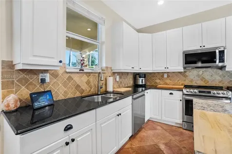 20615 SW 89th Avenue Cutler Bay FL 33189