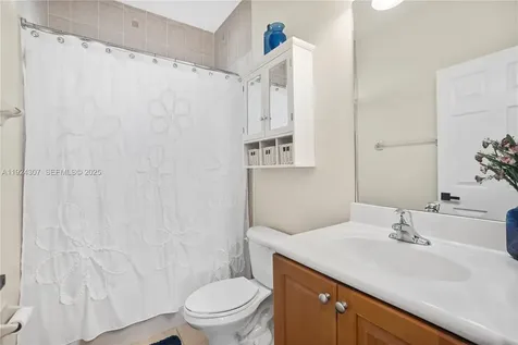 20615 SW 89th Avenue Cutler Bay FL 33189