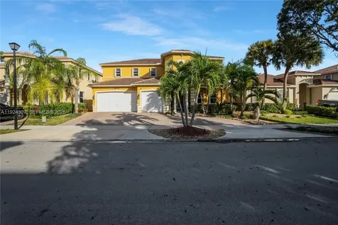 20615 SW 89th Avenue Cutler Bay FL 33189
