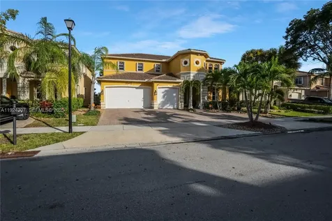 20615 SW 89th Avenue Cutler Bay FL 33189