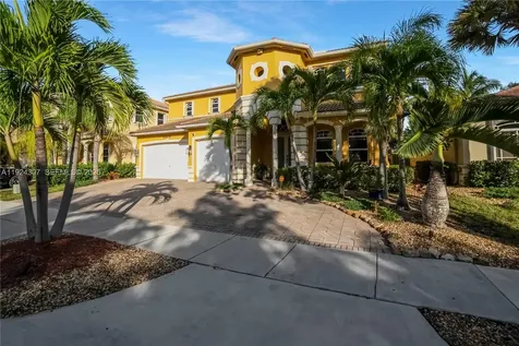 20615 SW 89th Avenue Cutler Bay FL 33189